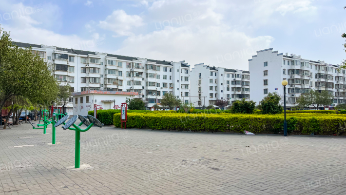 幸福公寓南区外景图