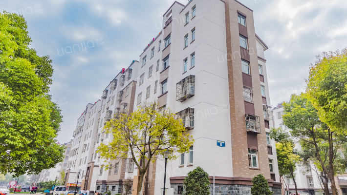 砖井花园外景图