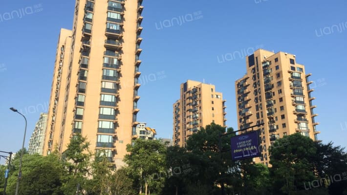 江新苑小区外景图