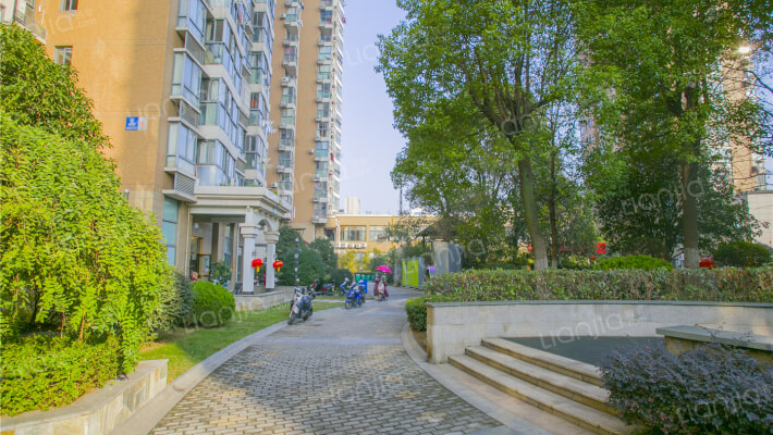 朝辉花园外景图