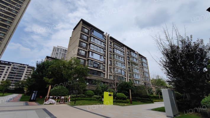 万科翡翠天御外景图