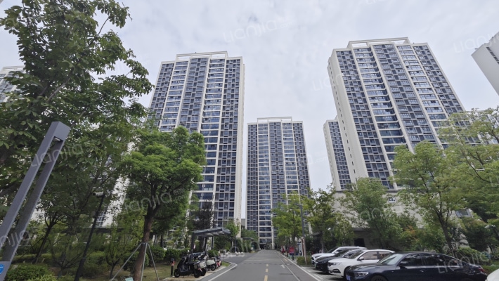 兴南华庭东区外景图