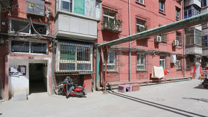 上官巷太铁宿舍外景图