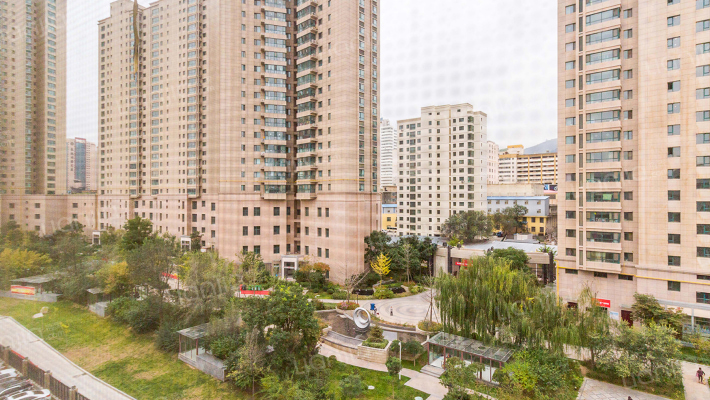 亚太城市月光外景图