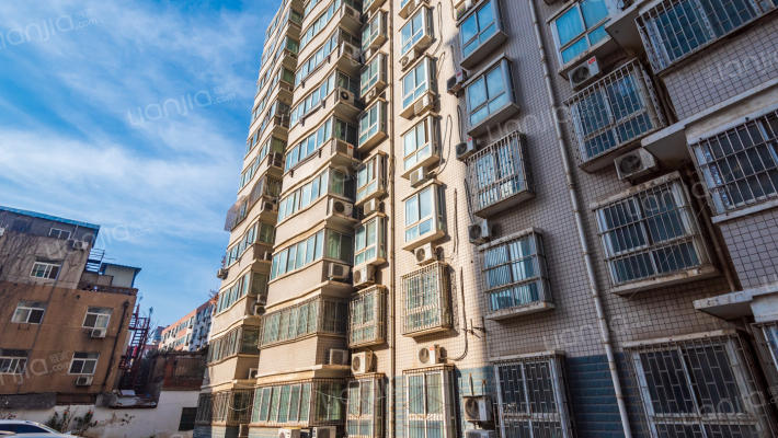 河南工业贸易职业学院家属院南区外景图