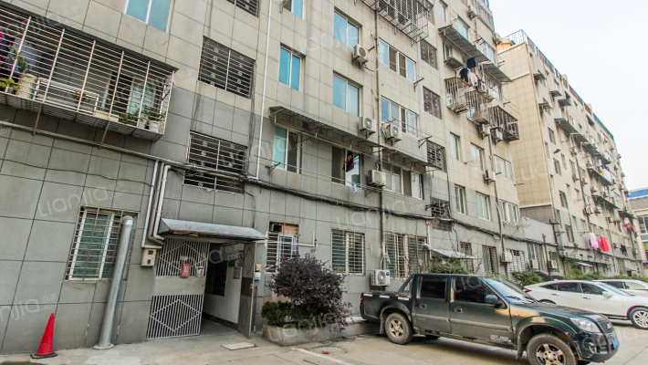 路灯管理处家属院外景图