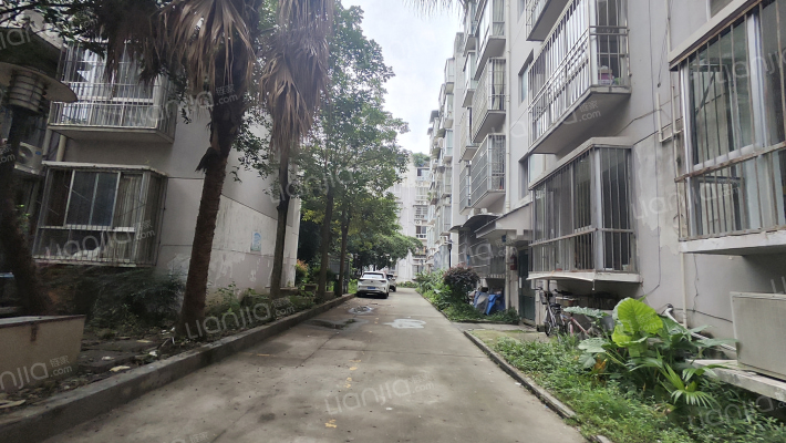 教师公寓外景图