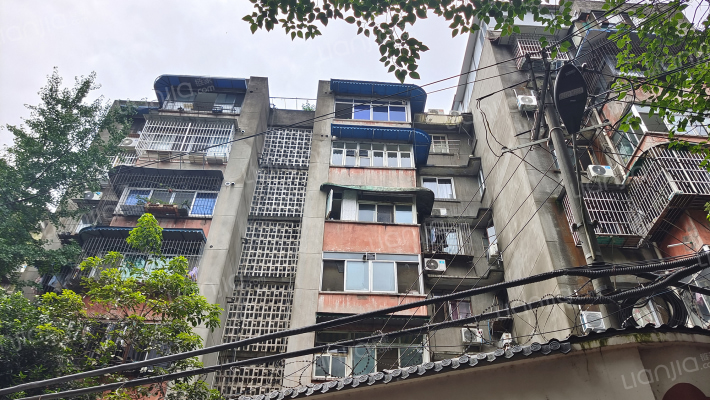 三倒拐街21号外景图