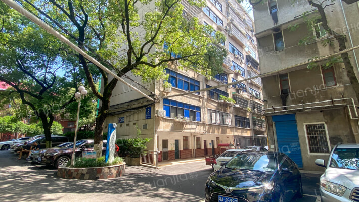 交通厅宿舍外景图