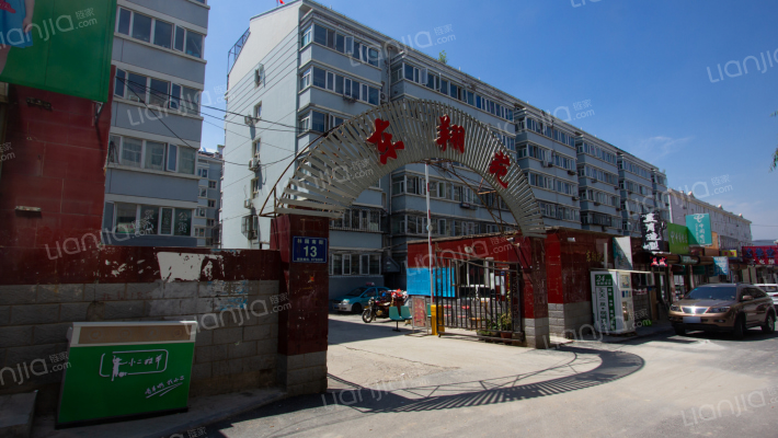 东翔苑小区外景图