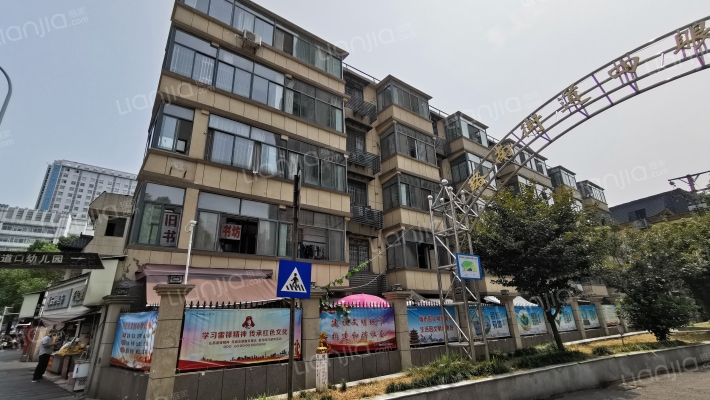 珞狮路47号外景图