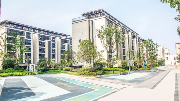 光谷正荣府外景图