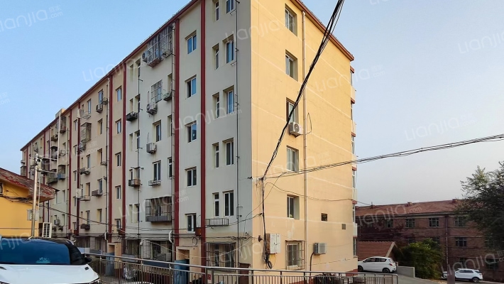 水库管理处家属院外景图