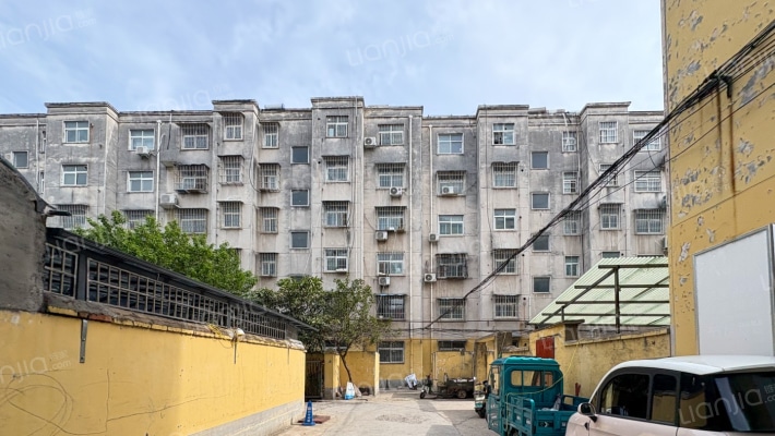 双宝家属院外景图