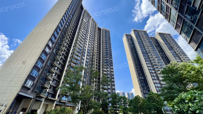 东实旗云花园外景图