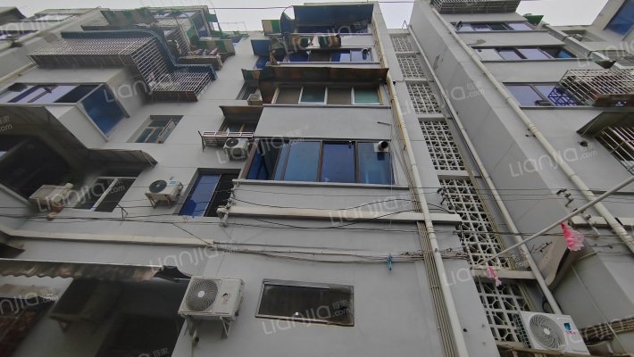 华新中街248号外景图