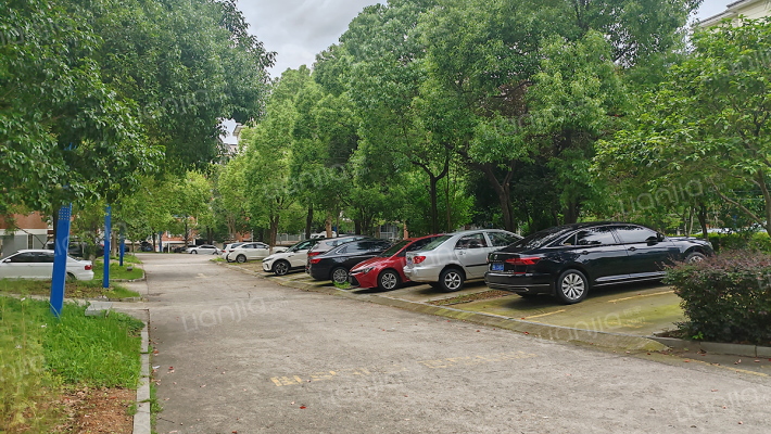 湖南大众传媒职业技术学院教师公寓外景图