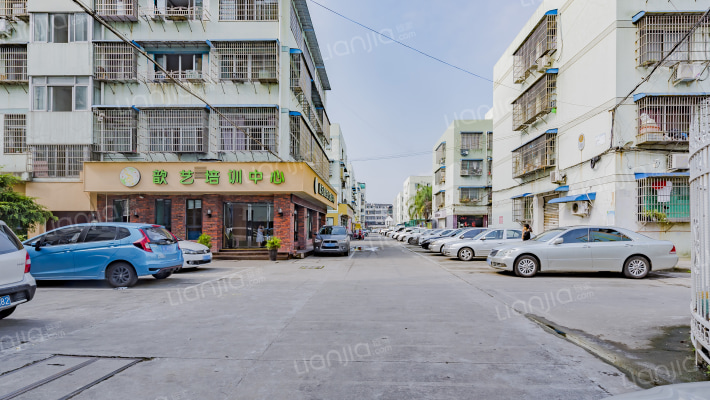 安心公寓一期外景图