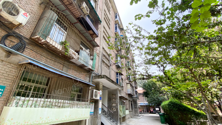 公共交通第三公司家属院106街坊外景图