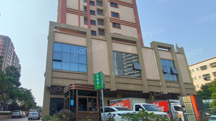 凤凰阁小区外景图