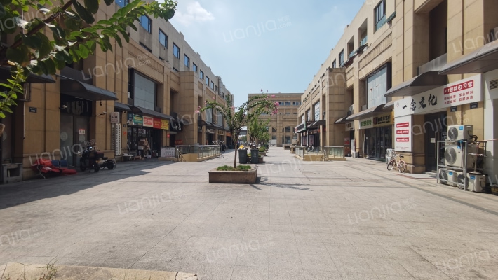 英冠天地外景图