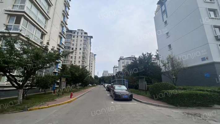 世纪花园冬韵园外景图