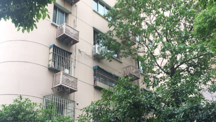 久事大桥公寓外景图