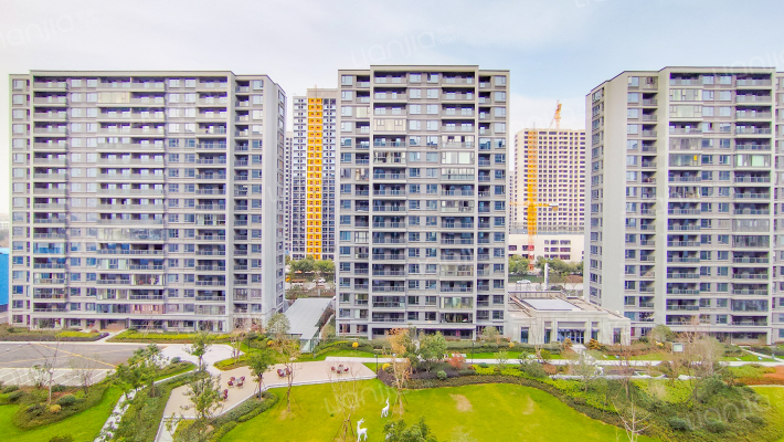 华景川融信晴芳园外景图