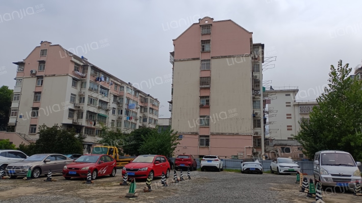 雨山七村外景图