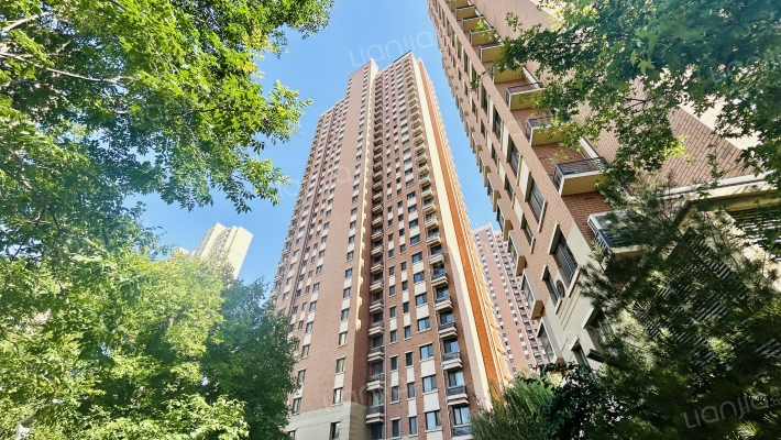 中铁逸都兰庭南区外景图