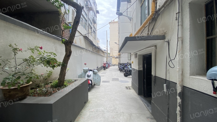 东关西巷10号外景图