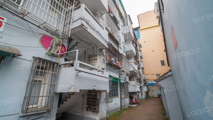 体育路45号外景图