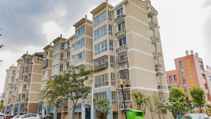 钵池小区外景图