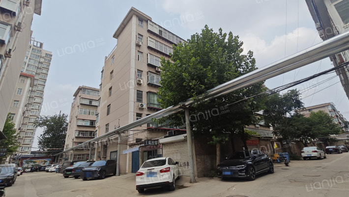 西里小区市场园外景图