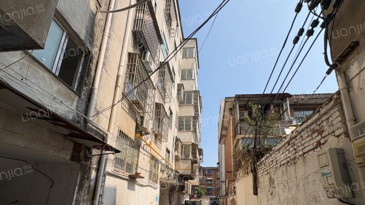 名仕苑小区外景图