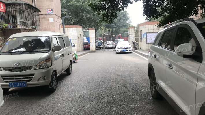 金果园小区外景图