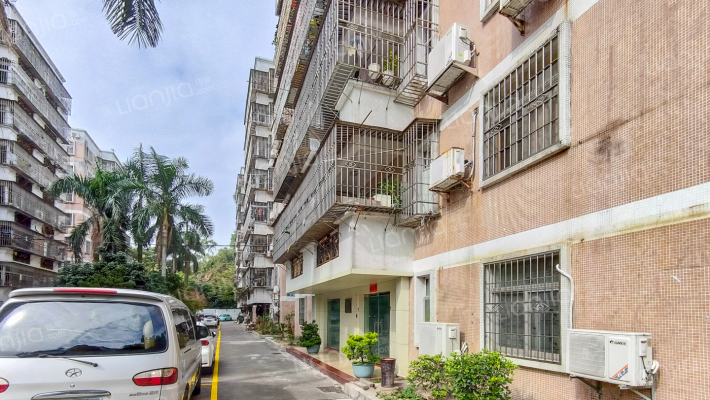 万丰山庄外景图