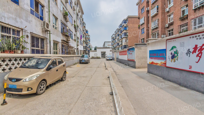 电化厂小区外景图