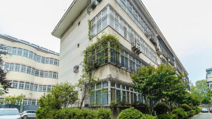 崇业路8号院外景图