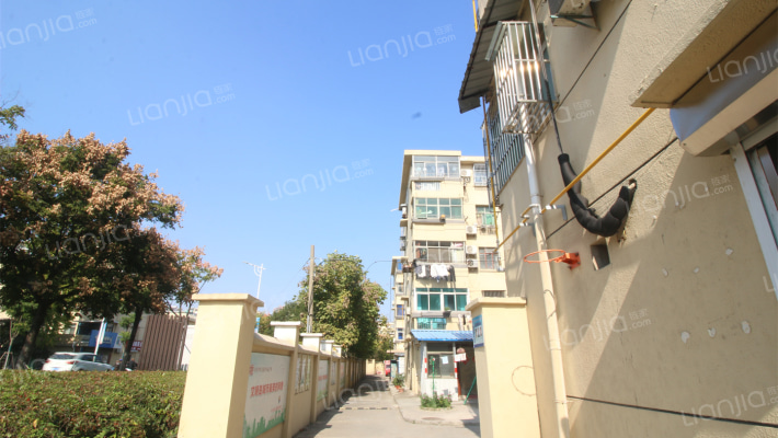 东园新村外景图