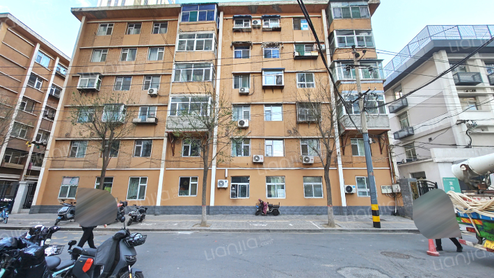 兴隆街16号院外景图