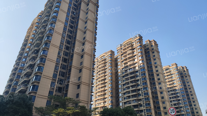 碧桂园翡翠山二期外景图