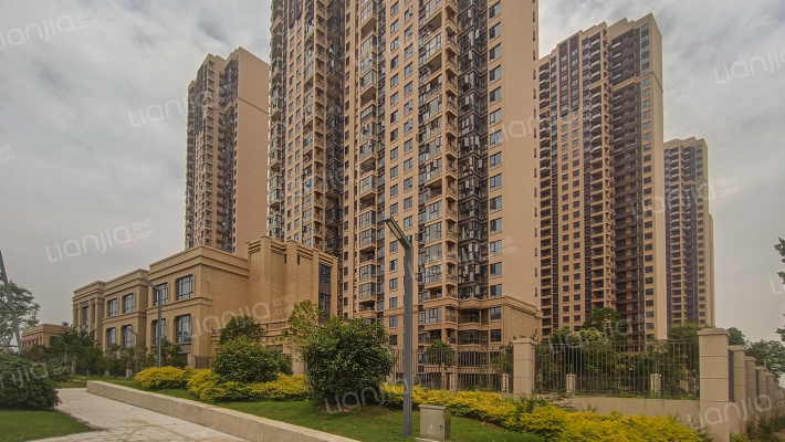 华发四季外景图