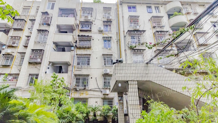 玛瑙大楼外景图