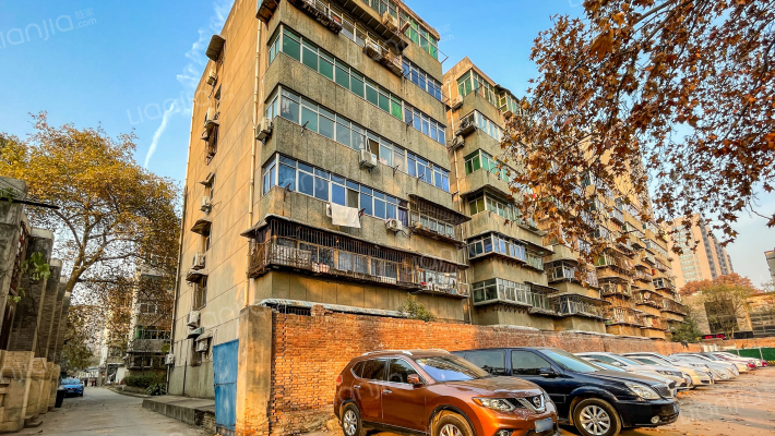 亨通小区外景图