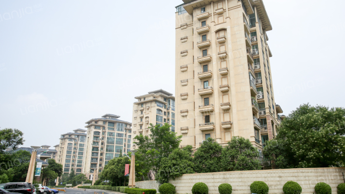 中润 · 华侨城二组团外景图