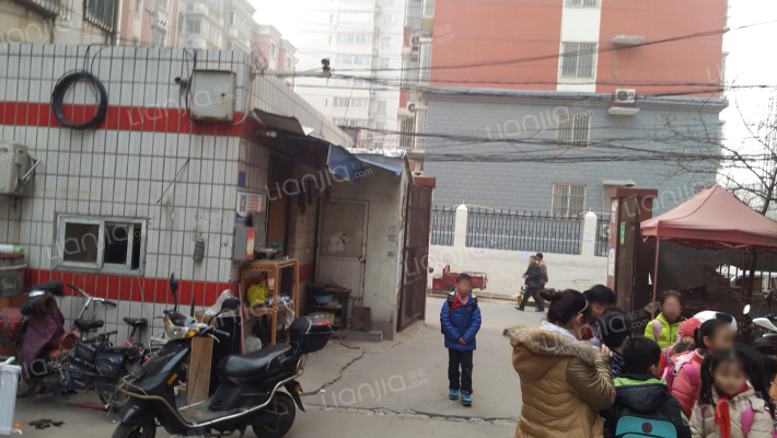 姜砦北街20号院家属院外景图