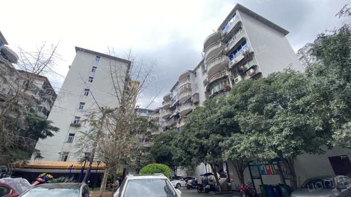 工行宿舍外景图