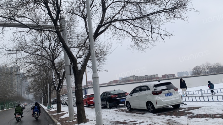 裕美时代广场外景图