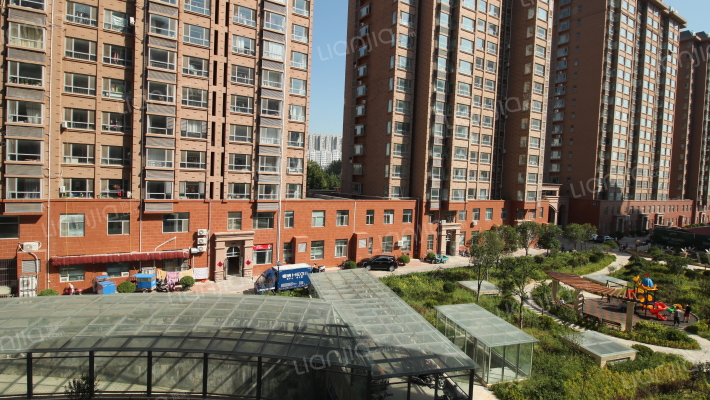 辰隆星河城外景图